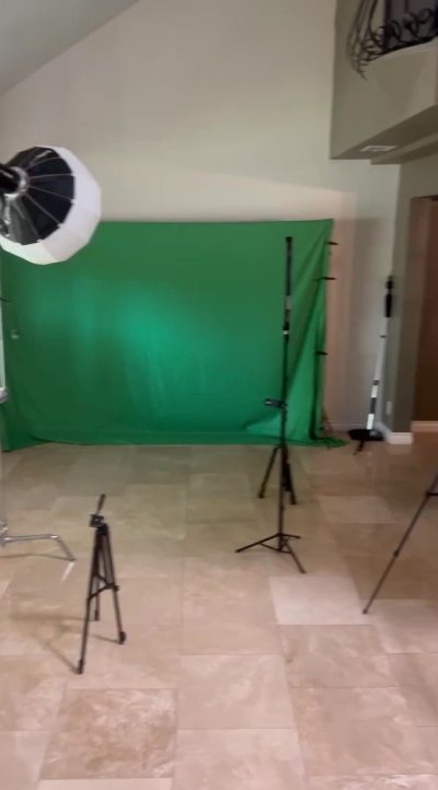 Watch Pressure's leaked NSFW video on TwXstars