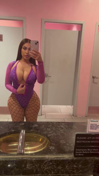 Watch D Skye💎's leaked NSFW video on TwXstars