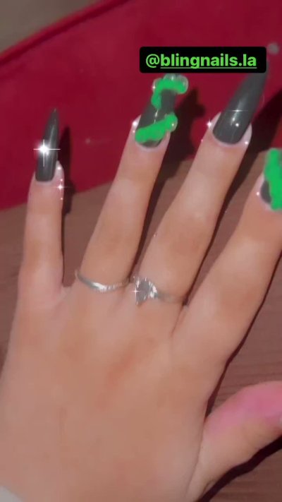 Watch OGBeeFarmr 👽🛸🪐's leaked NSFW video on TwXstars