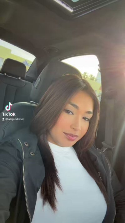 Watch itschyna's leaked NSFW video on TwXstars