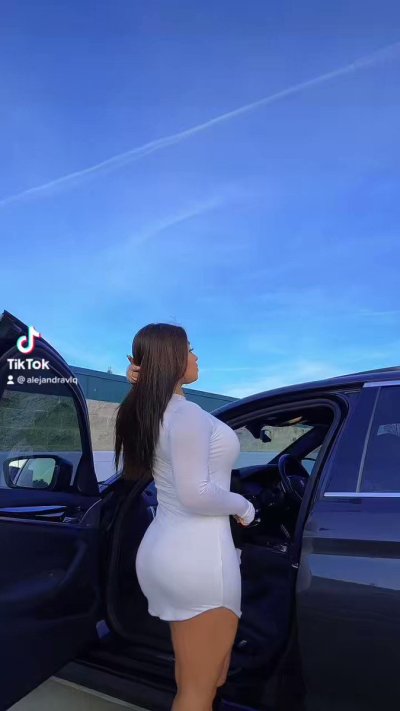 Watch itschyna's leaked NSFW video on TwXstars