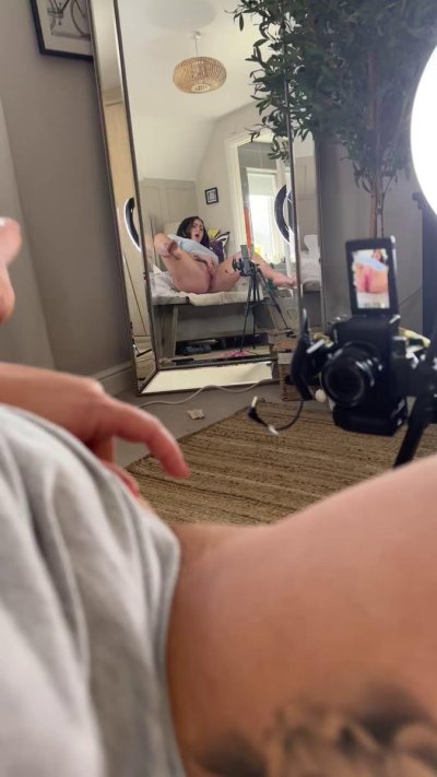 Watch NATALIA REYNOLDS's leaked NSFW video on TwXstars