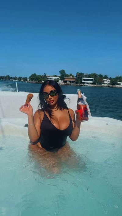 Watch D Skye💎's leaked NSFW video on TwXstars