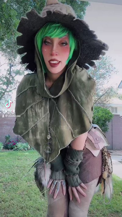 Watch VividVivka 💜's leaked NSFW video on TwXstars