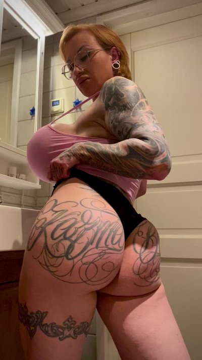 Watch Mrs_Koriste's leaked NSFW video on TwXstars