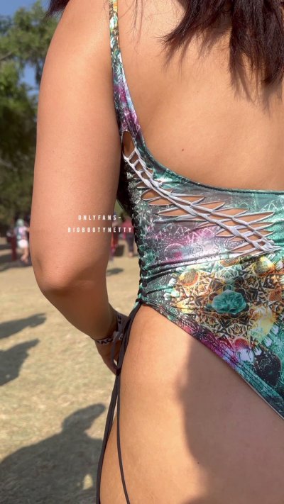 Watch bigbootynetty's leaked NSFW video on TwXstars