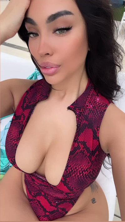 Watch D Skye💎's leaked NSFW video on TwXstars