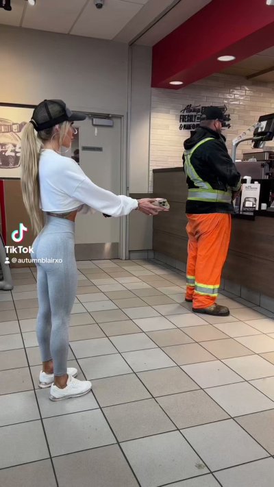 Watch Autumn Blair 's leaked NSFW video on TwXstars