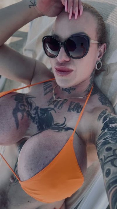 Watch Mrs_Koriste's leaked NSFW video on TwXstars