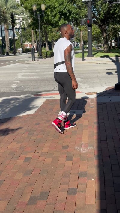 Watch Just Jeromie's leaked NSFW video on TwXstars