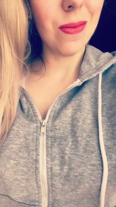 Watch 💞Sweet Adele 😈's leaked NSFW video on TwXstars