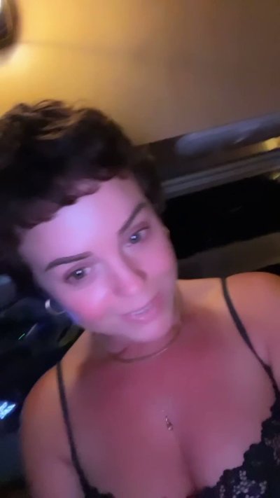 Watch Rahyndee's leaked NSFW video on TwXstars