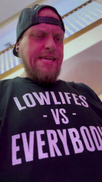 Watch Charlie Classic's leaked NSFW video on TwXstars