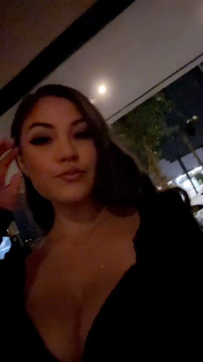 Watch kendraspade.com's leaked NSFW video on TwXstars