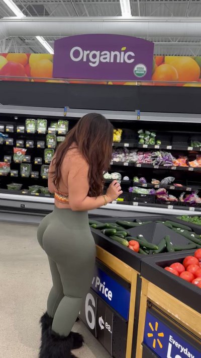 Watch vicky2freaky's leaked NSFW video on TwXstars