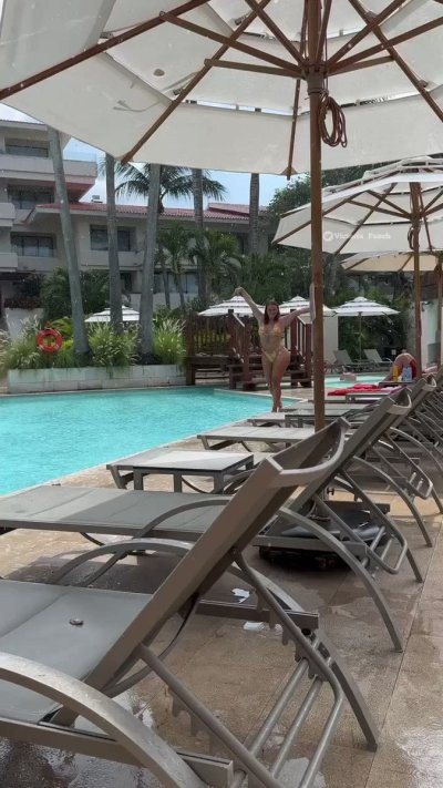 Watch Victoria Peach 🍑👑's leaked NSFW video on TwXstars