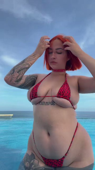 Watch Caroline Jones's leaked NSFW video on TwXstars