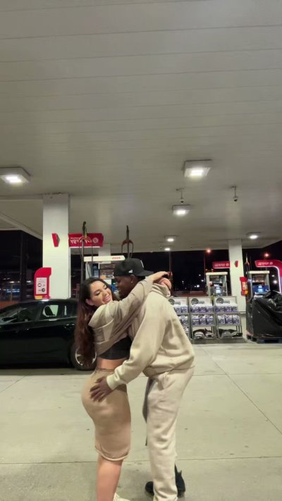 Watch vicky2freaky's leaked NSFW video on TwXstars