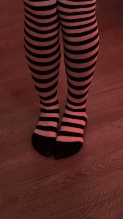 Watch lyn's leaked NSFW video on TwXstars