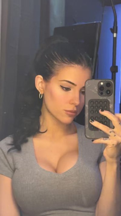 Watch Sav's leaked NSFW video on TwXstars