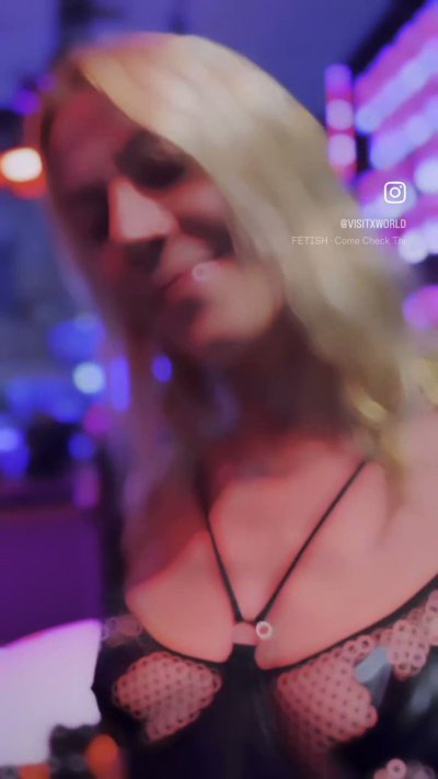 Watch Miley Weasel's leaked NSFW video on TwXstars