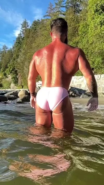 Watch Grand Axis's leaked NSFW video on TwXstars