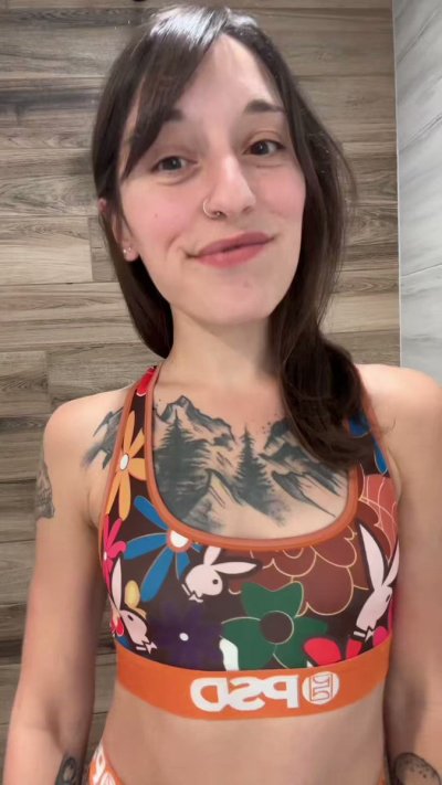 Watch Rachel Olivia's leaked NSFW video on TwXstars