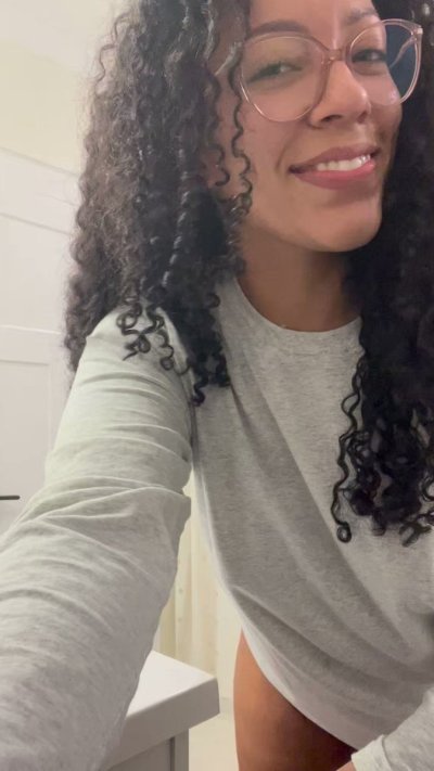 Watch liv 👽 (18+)'s leaked NSFW video on TwXstars