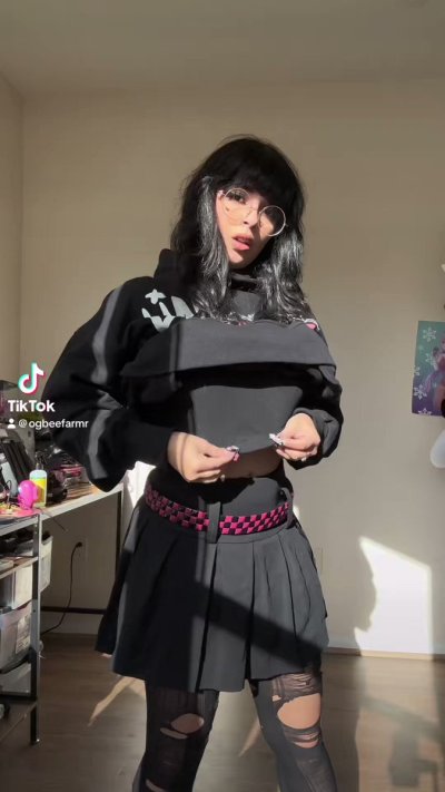 Watch OGBeeFarmr 👽🛸🪐's leaked NSFW video on TwXstars