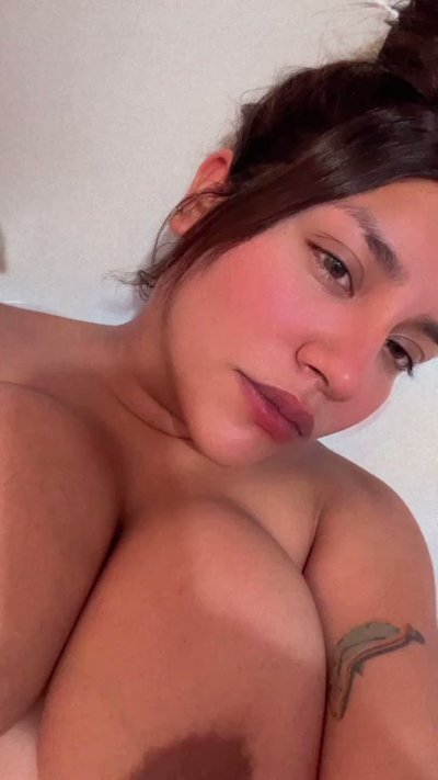 Watch ⏰ B̶U̶N̶N̶Y̶ 🐇's leaked NSFW video on TwXstars