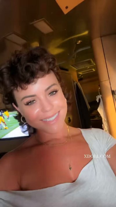 Watch Rahyndee's leaked NSFW video on TwXstars