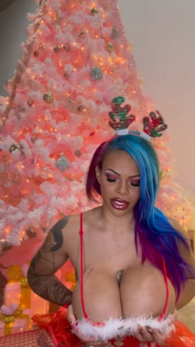 Watch Halle Hayes's leaked NSFW video on TwXstars