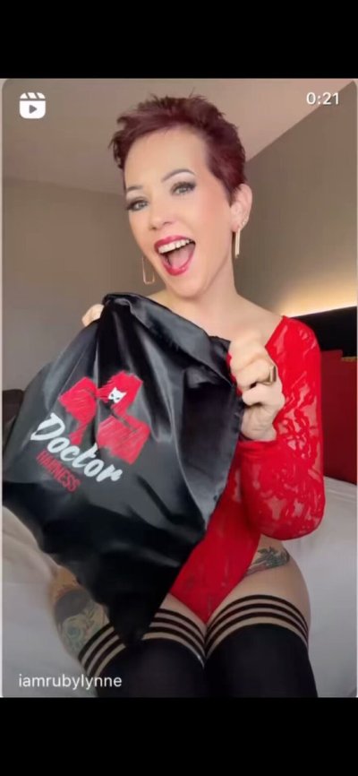 Watch RubyLynne's leaked NSFW video on TwXstars