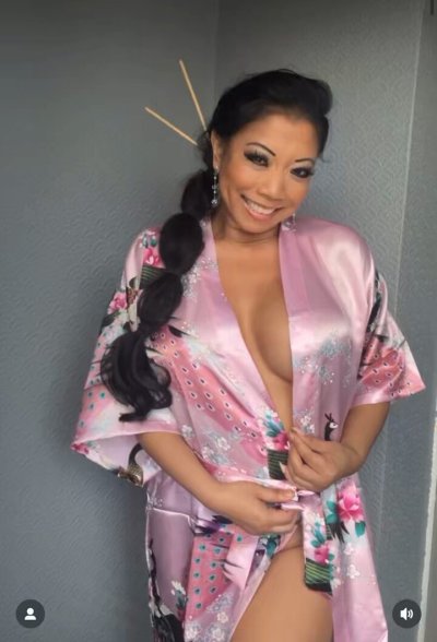 Watch ChrissieWunna's leaked NSFW video on TwXstars