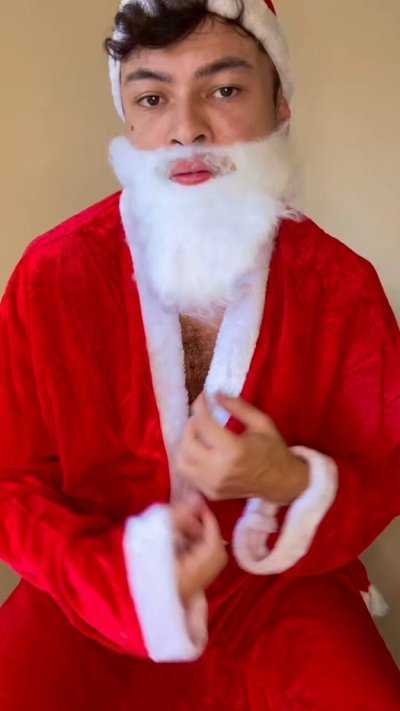 Watch Hanry's leaked NSFW video on TwXstars