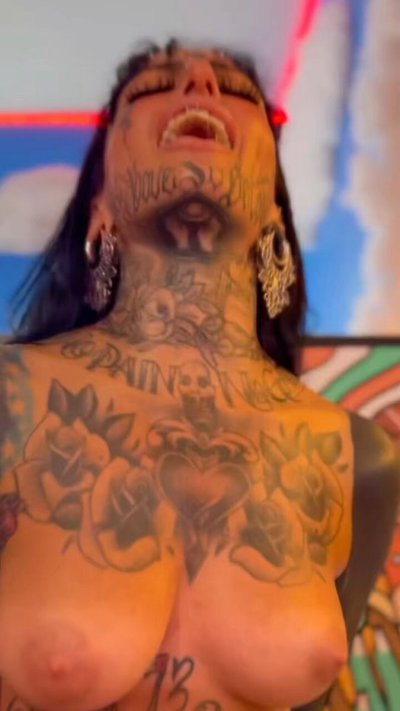 Watch Charlie Classic's leaked NSFW video on TwXstars