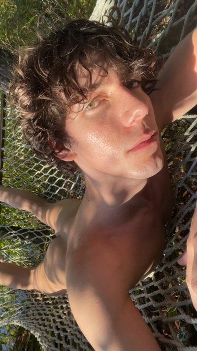 Watch Cristiano's leaked NSFW video on TwXstars