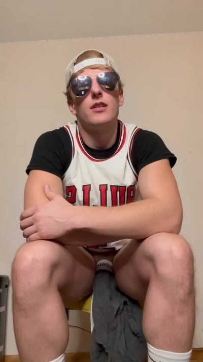 Watch Loganwallcb (18+)'s leaked NSFW video on TwXstars