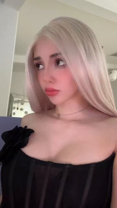 Watch Alyri's leaked NSFW video on TwXstars