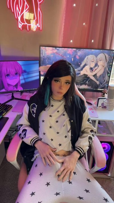 Watch Puppy Girl's leaked NSFW video on TwXstars