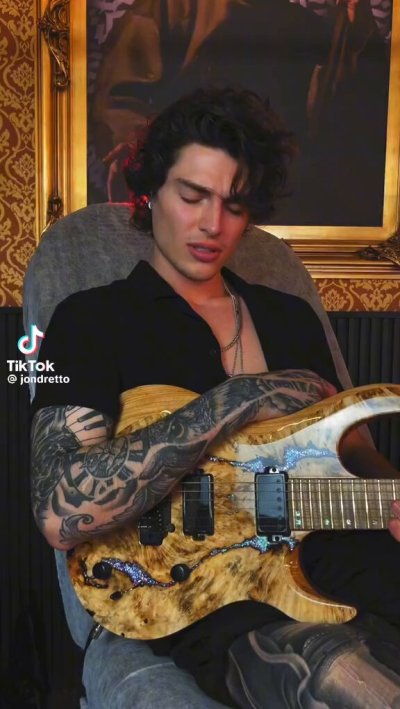 Watch hickey's leaked NSFW video on TwXstars