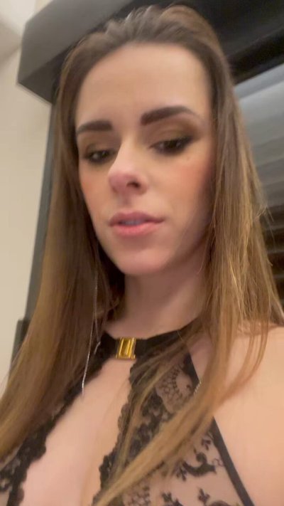 Watch Anita Rover Officiel.'s leaked NSFW video on TwXstars