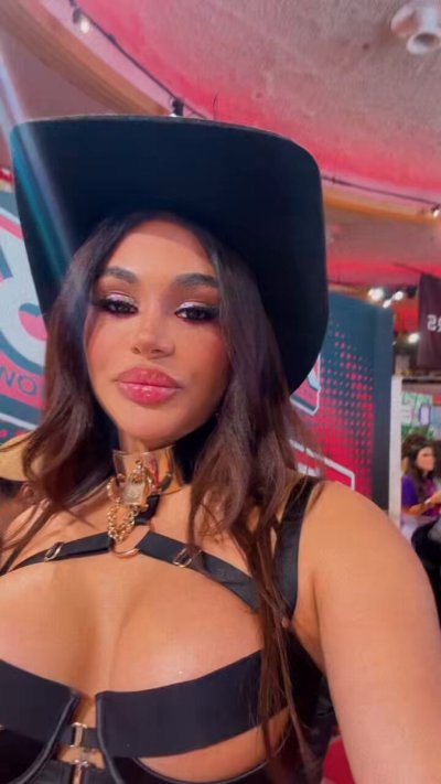 Watch Eva Maxim's leaked NSFW video on TwXstars