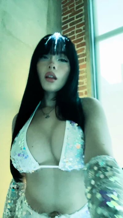 Watch cyber gf's leaked NSFW video on TwXstars