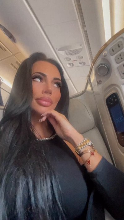 Watch Yvonne Bar's leaked NSFW video on TwXstars