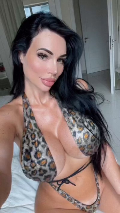 Watch Yvonne Bar's leaked NSFW video on TwXstars