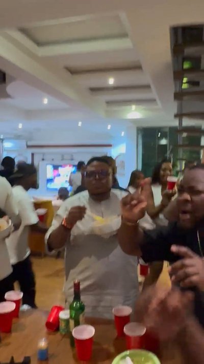 Watch ℤ𝕖𝕖𝕫𝕙𝕦!'s leaked NSFW video on TwXstars