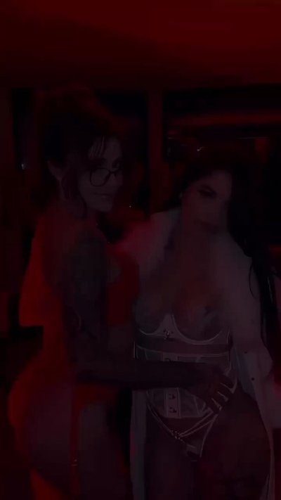 Watch Gina_valentinaxxx's leaked NSFW video on TwXstars