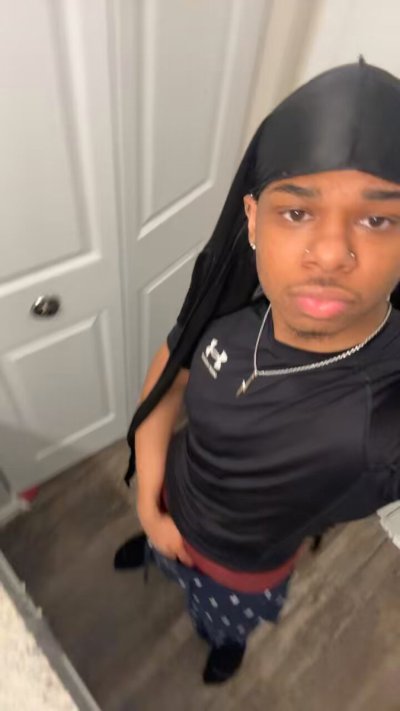 Watch 🔙Deontae🔜's leaked NSFW video on TwXstars