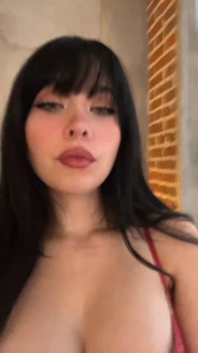 Watch cyber gf's leaked NSFW video on TwXstars